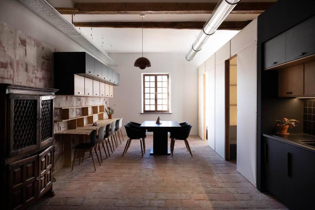 Heart Of Marseille, Loft Atypical & Spacious , Perfect For Couple And Couple With 1 Small Kid, Perfect For 2 Friends Экстерьер фото